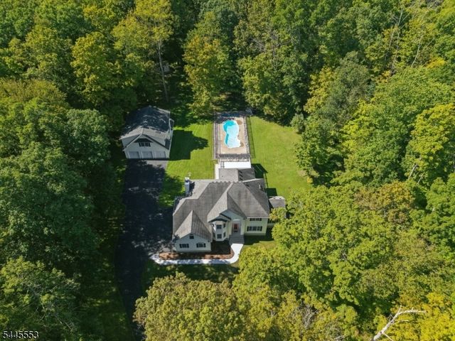 21 Misty Ln, Green Twp., NJ 07821