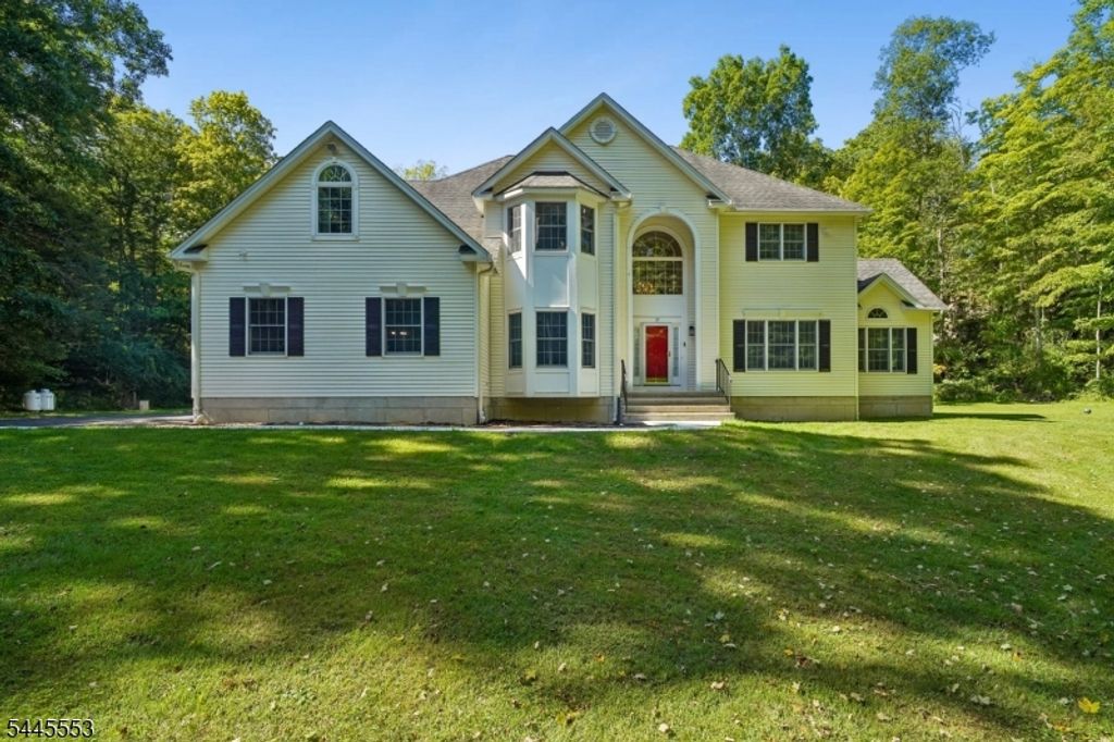 21 Misty Ln, Green Twp., NJ 07821