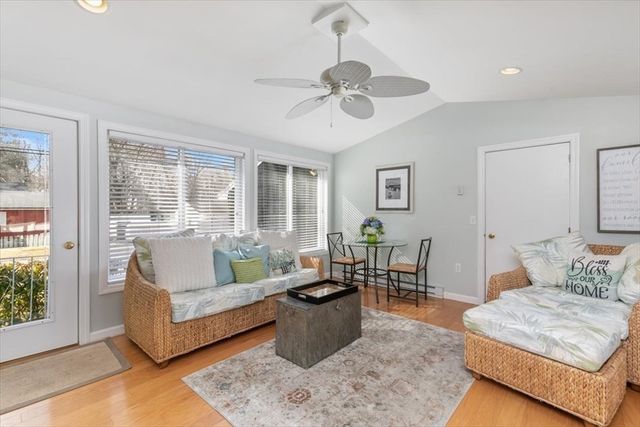 58 Oakcrest Circle, Methuen, MA 01844