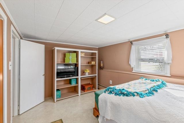 58 Oakcrest Circle, Methuen, MA 01844