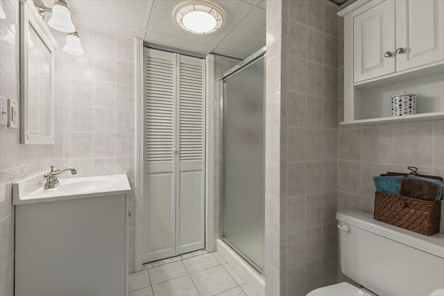 58 Oakcrest Circle, Methuen, MA 01844