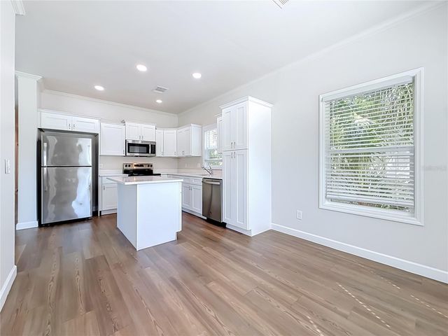 719 19TH STREET S, St Petersburg, FL 33712