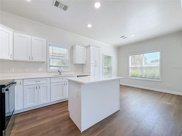 719 19TH STREET S, St Petersburg, FL 33712