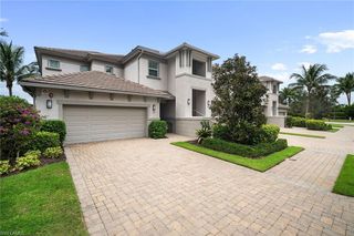 8050 Signature Club CIR # 101, Naples, FL 34113