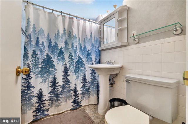506 INMAN TER, Willow Grove, PA 19090