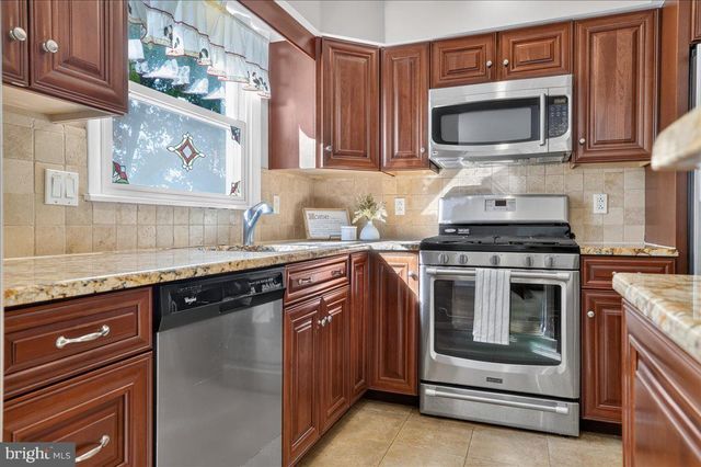 506 INMAN TER, Willow Grove, PA 19090