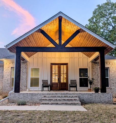 102 Merritt Road, Greenbrier, AR 72058
