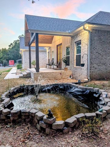 102 Merritt Road, Greenbrier, AR 72058