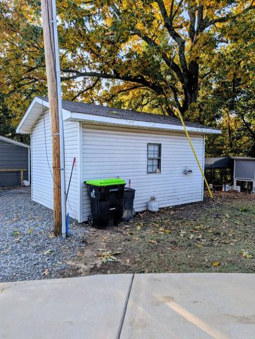 102 Merritt Road, Greenbrier, AR 72058