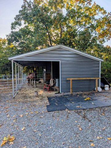 102 Merritt Road, Greenbrier, AR 72058