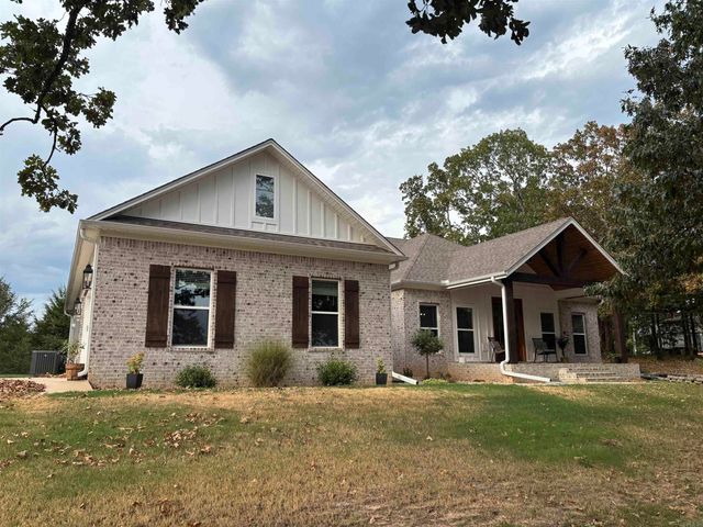 102 Merritt Road, Greenbrier, AR 72058