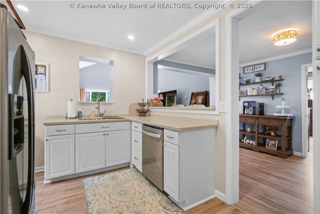 300 Dutch Road, Charleston, WV 25302