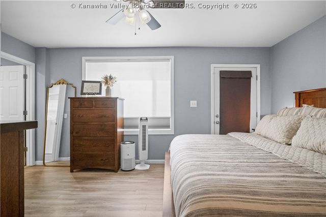 300 Dutch Road, Charleston, WV 25302