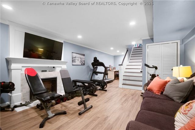 300 Dutch Road, Charleston, WV 25302