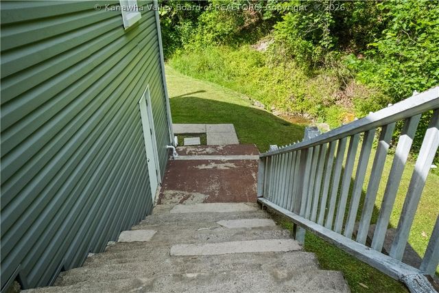 300 Dutch Road, Charleston, WV 25302