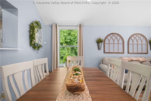 300 Dutch Road, Charleston, WV 25302