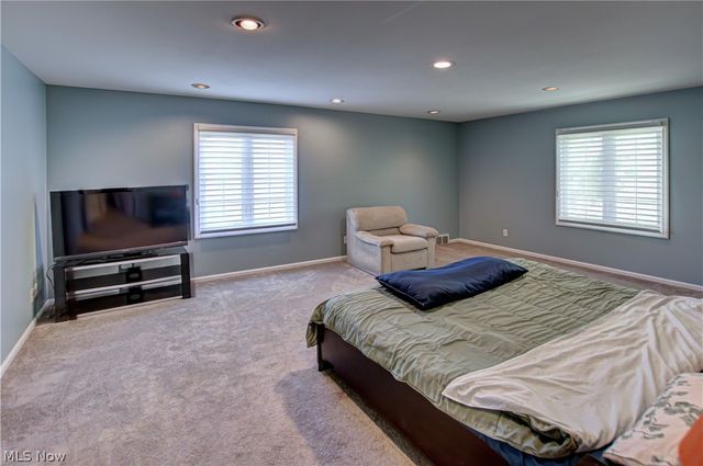 18220 Parkland Drive, Shaker Heights, OH 44122