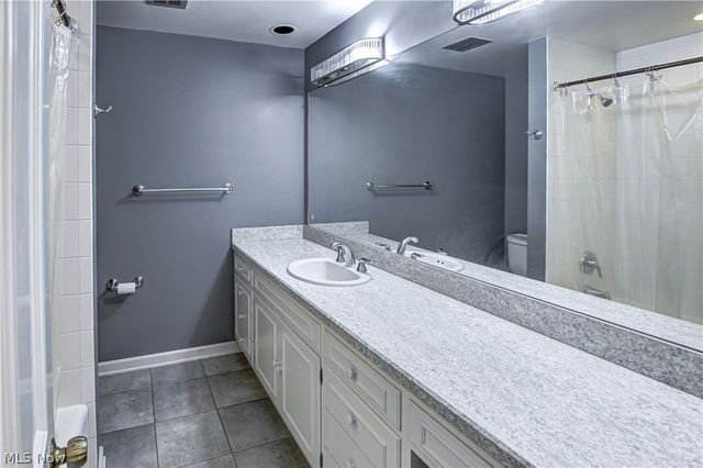 18220 Parkland Drive, Shaker Heights, OH 44122