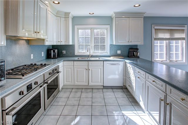 18220 Parkland Drive, Shaker Heights, OH 44122