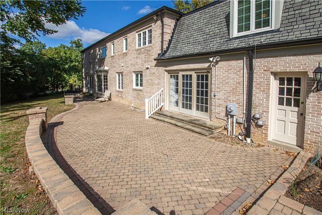 18220 Parkland Drive, Shaker Heights, OH 44122