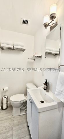 712 SW 9th St 1, Fort Lauderdale, FL 33315