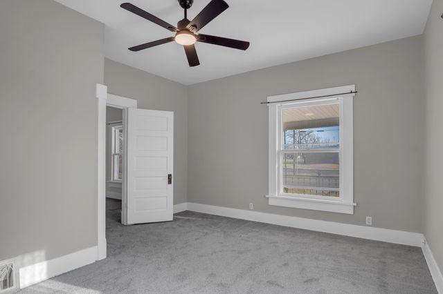 1021 Old Main, Newton, KS 67114