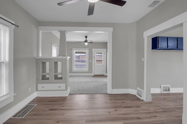 1021 Old Main, Newton, KS 67114