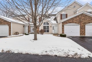 1830 Princeton Court, Gurnee, IL 60031