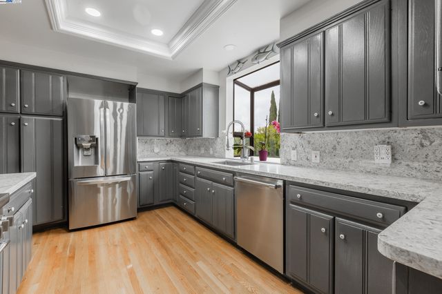 22128 Prospect St, Hayward, CA 94541