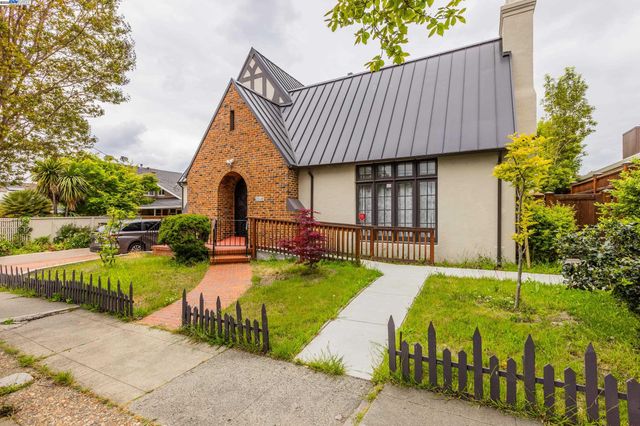 22128 Prospect St, Hayward, CA 94541