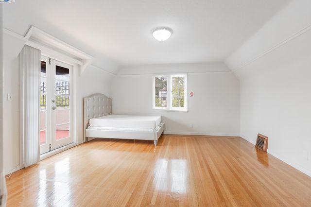 22128 Prospect St, Hayward, CA 94541