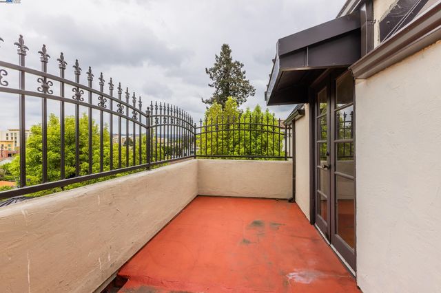 22128 Prospect St, Hayward, CA 94541