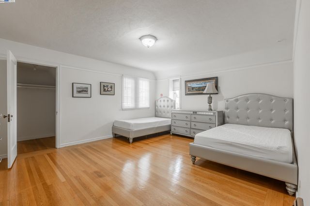 22128 Prospect St, Hayward, CA 94541
