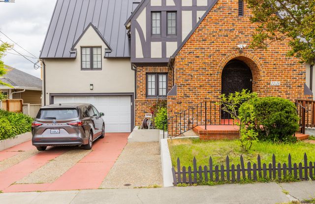 22128 Prospect St, Hayward, CA 94541