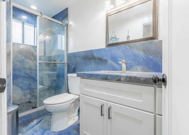 22128 Prospect St, Hayward, CA 94541