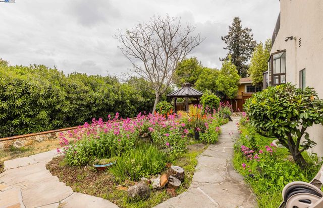 22128 Prospect St, Hayward, CA 94541
