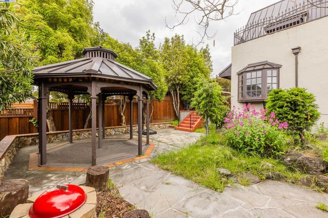 22128 Prospect St, Hayward, CA 94541