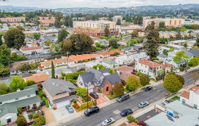 22128 Prospect St, Hayward, CA 94541