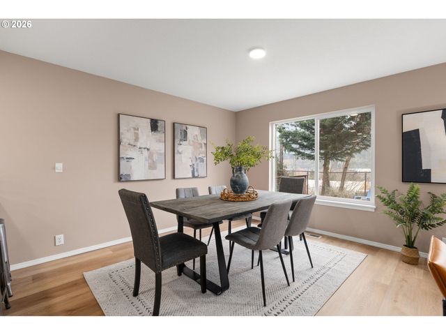 8910 N EDISON St N, Portland, OR 97203