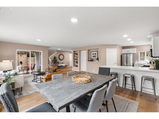 8910 N EDISON St N, Portland, OR 97203