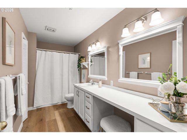 8910 N EDISON St N, Portland, OR 97203