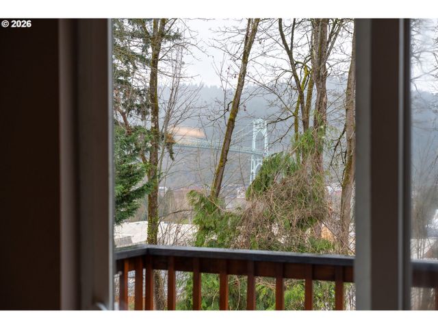 8910 N EDISON St N, Portland, OR 97203