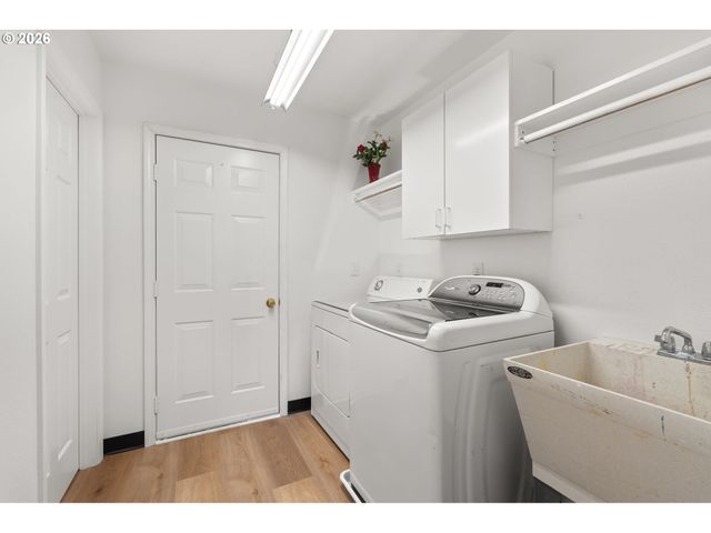 8910 N EDISON St N, Portland, OR 97203