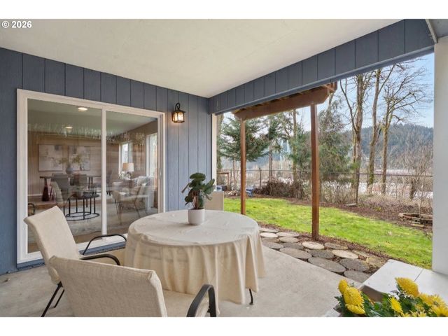 8910 N EDISON St N, Portland, OR 97203