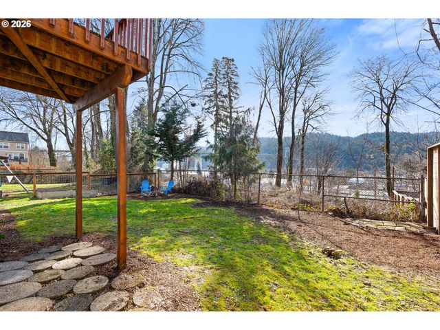 8910 N EDISON St N, Portland, OR 97203