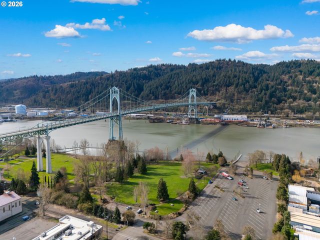 8910 N EDISON St N, Portland, OR 97203