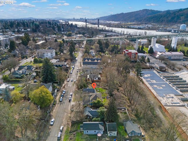 8910 N EDISON St N, Portland, OR 97203