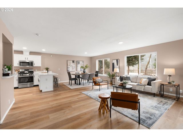 8910 N EDISON St N, Portland, OR 97203