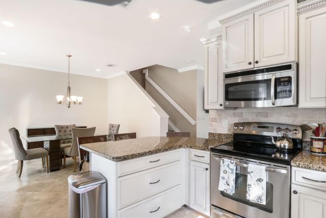 158 Delancey Avenue, Delray Beach, FL 33484