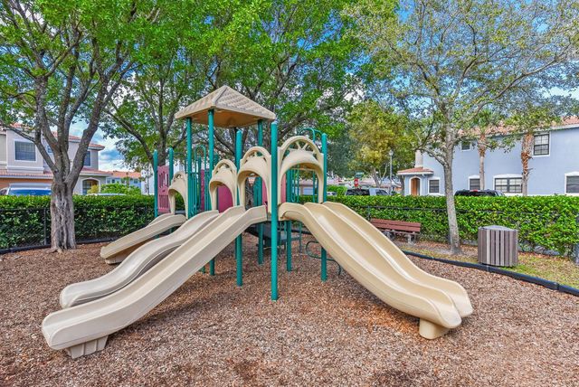 158 Delancey Avenue, Delray Beach, FL 33484